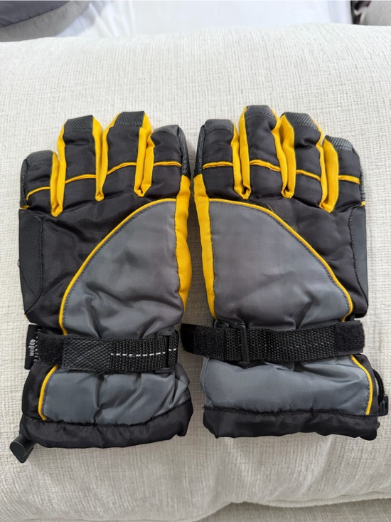 None Other - Insulated Winter Ski/Snow Gloves in Gray & Yellow